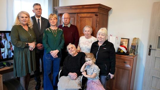 200 LAT PANI NAMEZJI ORNAT