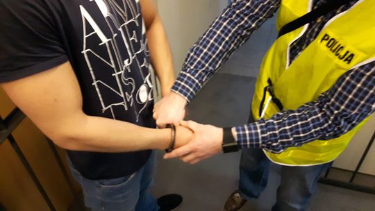 24-LATEK Z BIELAWY ZAŻĄDAŁ 700 TYS. ZŁ, ODPOWIE ZA TO PRZED SĄDEM