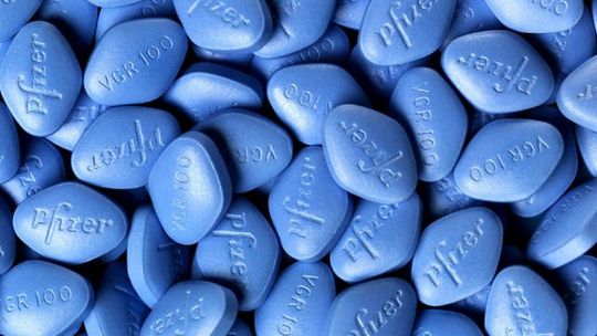 359 TABLETEK „VIAGRA” I „CIALIS” PRZEJĘLI DZIERŻONIOWSCY POLICJANCI