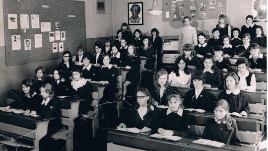 Absolwenci Liceum Ogólnokształcącego w Bielawie rocznik 1973