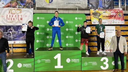 Adam Włodek ze srebrnym medalem Międzywojewódzkich Mistrzostw Młodzików w zapasach w stylu wolnym