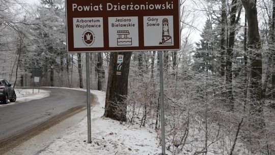 Atrakcje turystyczne Powiatu Dzierżoniowskiego lepiej oznakowane
