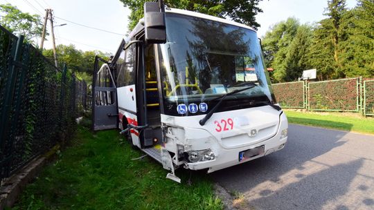 Autobus z pasażerami bez kierowcy odjechał z pętli w Kamionkach