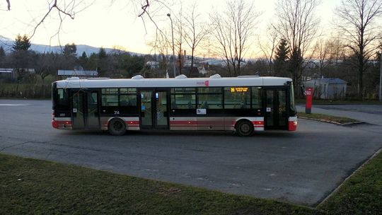 Autobusy dowiozą nas na lodowisko