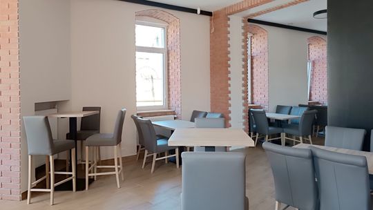 Bar „Małgosia” w Kłodzku znów otwarty! Nowa odsłona po powodzi zachwyca gości