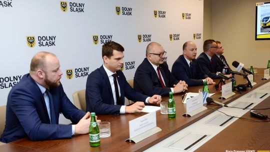 BĘDĄ NOWE POCIĄGI DLA KOLEI DOLNOŚLĄSKICH