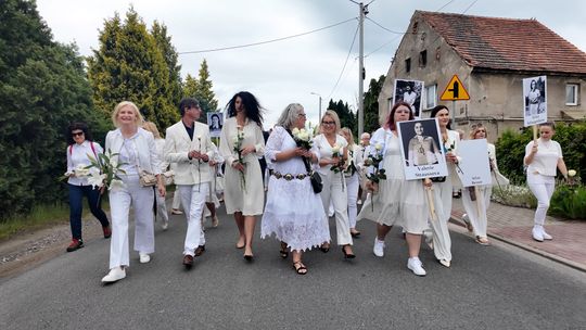 Biały Marsz - kobiety dla kobiet przeciw wojnie