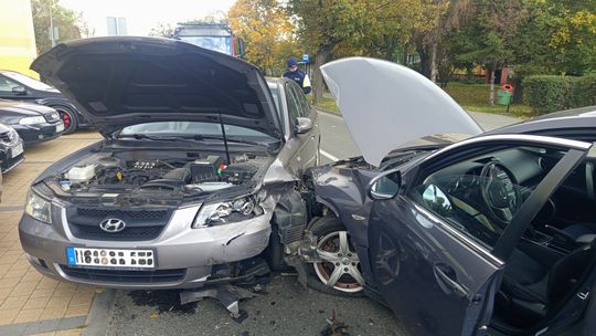 Bielawa. 3 promile wydmuchał sprawca groźnej kolizji na Żeromskiego