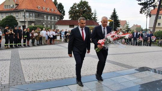 BIELAWA UCZCIŁA 75. ROCZNICĘ WYBUCHU POWSTANIA WARSZAWSKIEGO