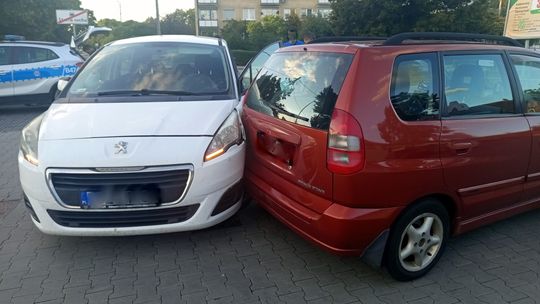 Bielawa, zderzenie Mitsubishi z Peugeotem