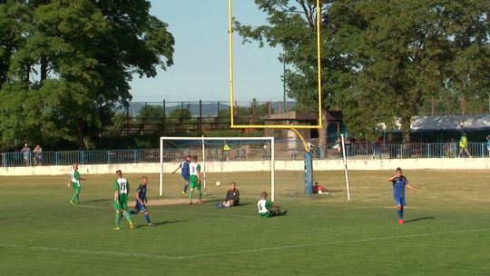BIELAWIANKA POKONAŁA PIASTA NOWA RUDA