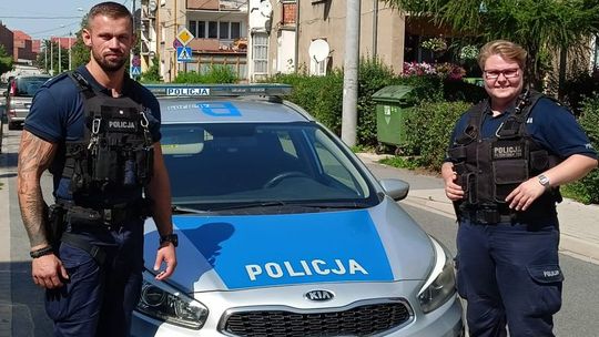 Bielawscy policjanci uratowali mężczyznę z zadymionego mieszkania