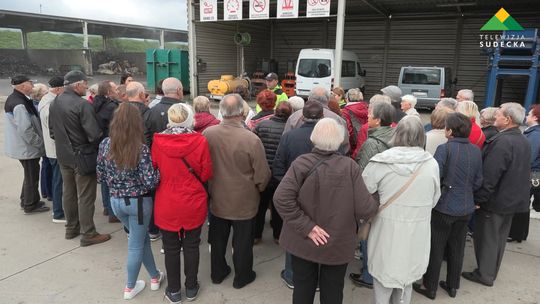 Bielawscy seniorzy odwiedzili Ekologiczne Centrum Odzysku