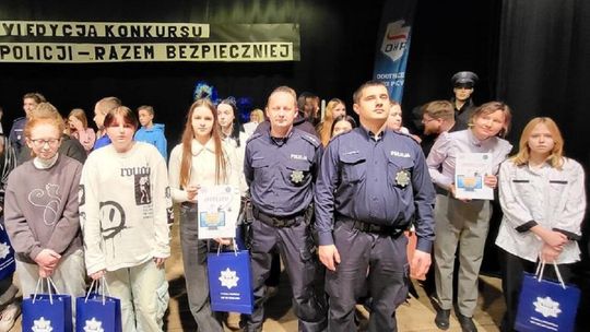 Bielawska drużyna Hufca Pracy wzięła udział w konkursie wiedzy o Policji „Razem Bezpieczniej”