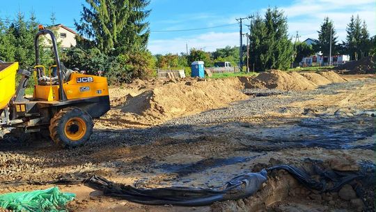 BUDOWA NOWOCZESNEGO KOMPLEKSU SPORTOWEGO ORLIK PRZY SZKOLE PODSTAWOWEJ W GRODZISZCZU