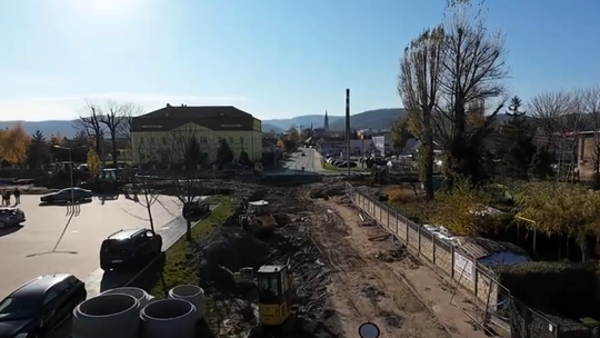 Budowa ronda na skrzyżowaniu ulic Ogrodowej i Bielawskiej w Pieszycach
