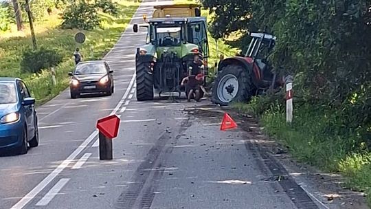 Ciągnikiem wypadł z drogi