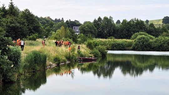 Ciało wędkarza wyłowione ze zbiornika przy Szewskiej w Bielawie