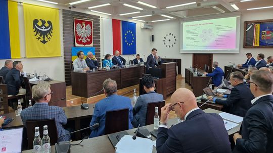 Co dalej z zabezpieczeniem Jeziora Bystrzyckiego i Tamy Lubachowskiej?