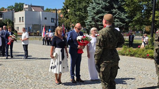 Cześć i chwała Bohaterom! Za nami wyjątkowe obchody Święta Wojska Polskiego w Dzierżoniowie
