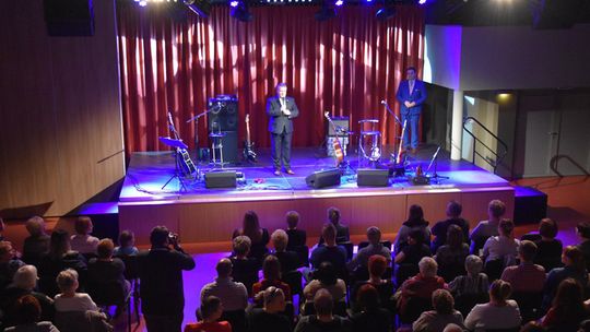 DARIUSZ KUCHARSKI ROZPOCZĄŁ KAMPANIĘ WYBORCZĄ