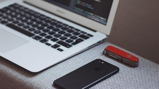 Dlaczego warto kupić ubezpieczenie turystyczne online?