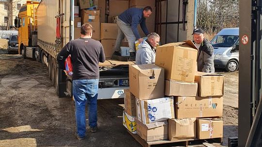 Do Stronia Śląskiego dotarły dary z Niemiec dla uchodźców z Ukrainy