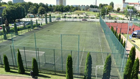 Dofinansowanie do remontu kolejnego dzierżoniowskiego Orlika