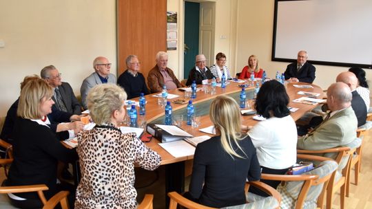 DRUGA KADENCJA DZIERŻONIOWSKIEJ RADY SENIORÓW