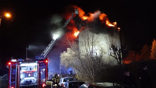 Duży pożar budynku w Bielawie