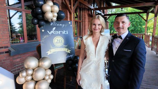 Dwudziestoletnie zwierciadło sukcesu: Jubileuszowy bal firmy Venti