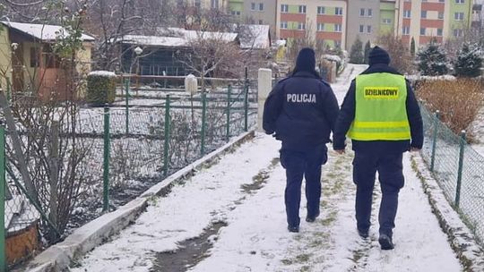 Dzielnicowi z Bielawy w ramach akcji „Zima 2024”