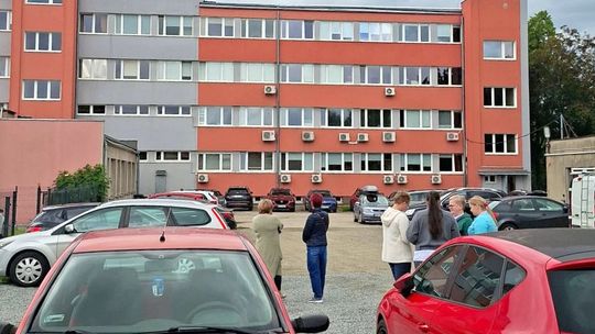 Alarmy bombowe w urzędach powiatu dzierżoniowskiego