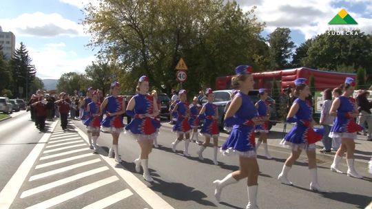Dzierżoniów.  Kubuś Puchatek z gwiazdą na Alei Bajkowych Gwiazd