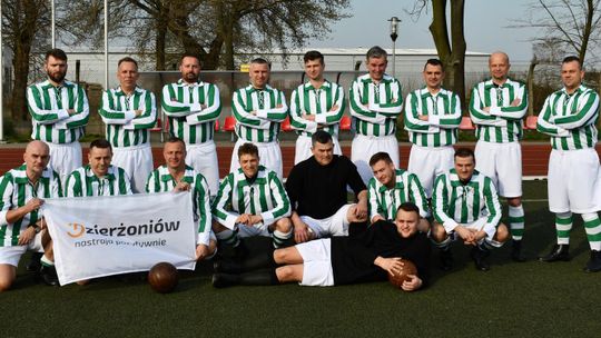 DZIERŻONIÓW PEŁEN PASJI – W BARWACH LECHJI LWÓW W RETRO LIDZE