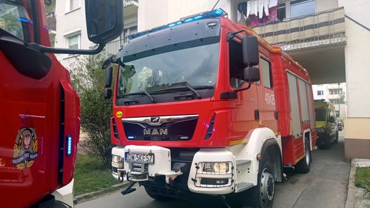 Dzierżoniów. Pożar mieszkania na os. Różanym Dzierżoniów. Pożar mieszkania na os. Różanym