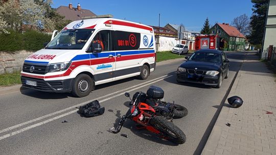 Dzierżoniów. Wypadek motocyklisty na Brzegowej