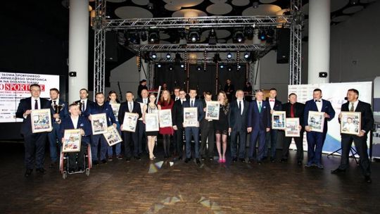 DZIERŻONIÓW Z TYTUŁEM SPORTOWEJ GMINY ROKU