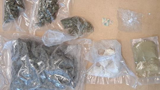 Dzierżoniowscy kryminalni zabezpieczyli ponad 640 gramów narkotyków