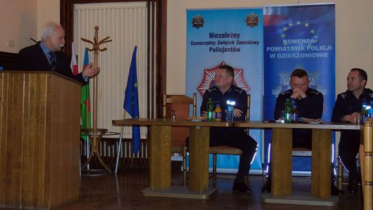 DZIERŻONIOWSKA POLICJA PODSUMOWAŁA 2016 ROK
