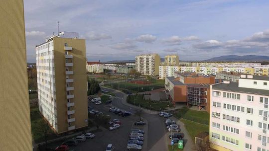 DZIERŻONIOWSKA SPÓŁDZIELNIA W WALCE Z KORONAWIRUSEM