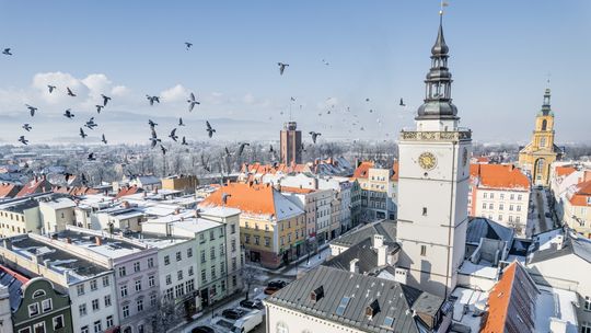 Dzierżoniowski rynek i okolice w zimowej odsłonie