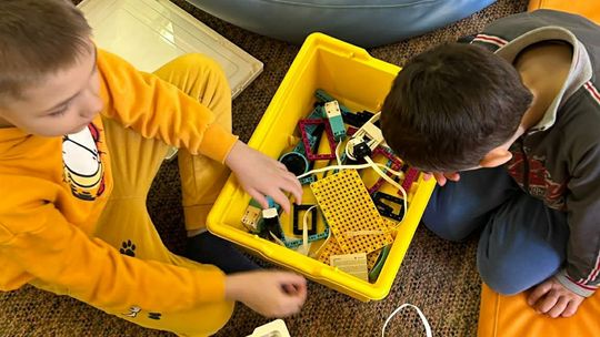 „Edukacja Przyszłości” – kompleksowe wsparcie dla uczniów i nauczycieli świdnickich szkół „Edukacja Przyszłości” – kompleksowe wsparcie dla uczniów i nauczycieli świdnickich szkół