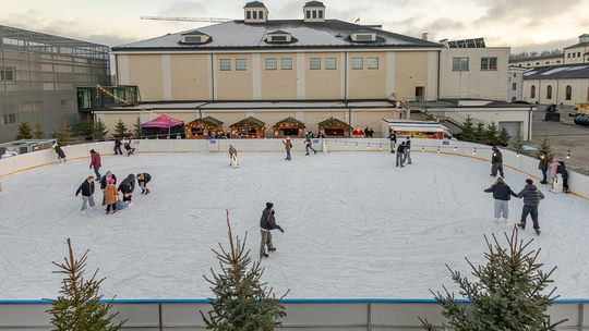 Ferie na lodzie w Starej Kopalni. Curling, Walentynki i codzienna dawka zimowej radości