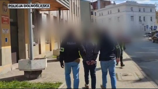 FILM - Ukradł auto, zmienił tablice i jeździł po regionie. 36-latek zatrzymany
