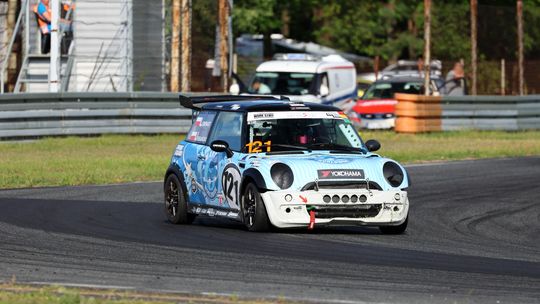 Finałowy wyścig na Torze Poznań. Czy świdniczanin wywalczy Mistrzostwo Polsk Endurance?