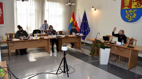 GMINA ŚWIDNICA PRZEZNACZY 250 TYS. ZŁ NA BUDOWĘ CHODNIKÓW PRZY DROGACH POWIATOWYCH