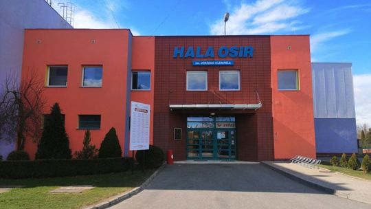 HALA DZIERŻONIOWSKIEGO OSIR-u ZMIENI SIĘ W PUNKT SZCZEPIEŃ MASOWYCH