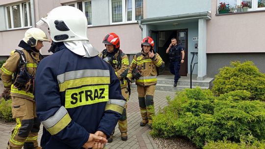 Bielawa, interwencja służb do pożaru w bloku