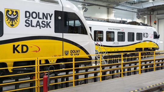 JAK PODRÓŻOWAĆ, TO TYLKO Z KOLEJAMI DOLNOŚLĄSKIMI S.A.